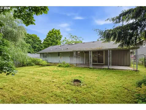 1211 SE 212th Avenue Gresham OR 97030