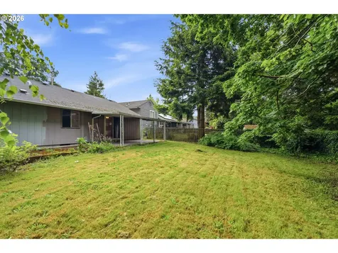 1211 SE 212th Avenue Gresham OR 97030