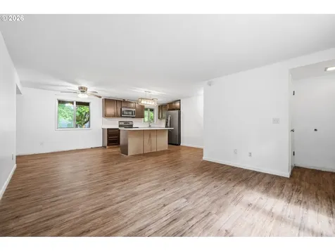 1211 SE 212th Avenue Gresham OR 97030