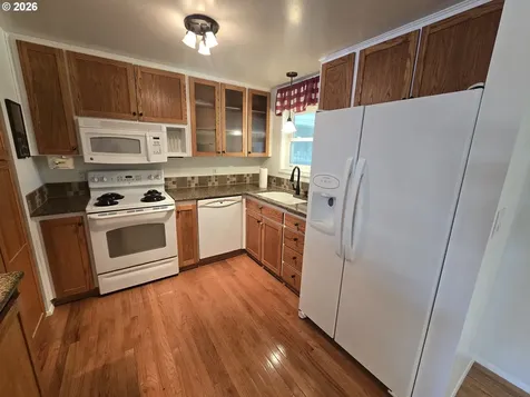 1289 Astor Way Woodburn OR 97071