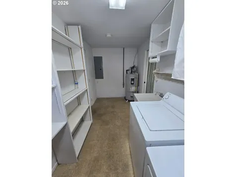 1289 Astor Way Woodburn OR 97071