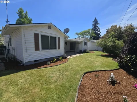 1289 Astor Way Woodburn OR 97071