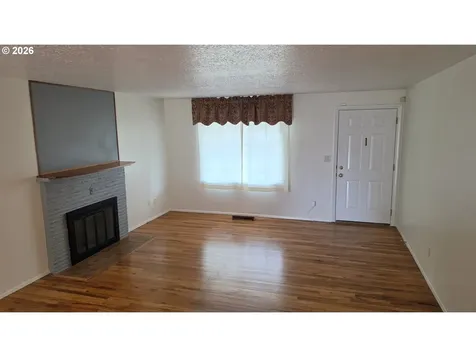 1289 Astor Way Woodburn OR 97071