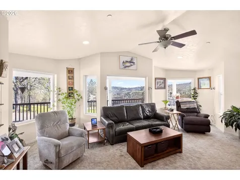 4377 Browns Creek Road The Dalles OR 97058