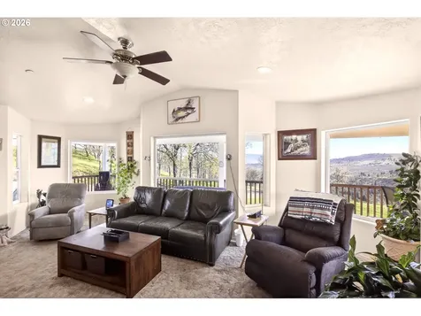 4377 Browns Creek Road The Dalles OR 97058