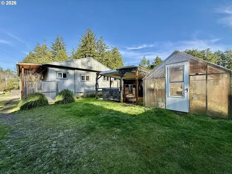 91566 Dolezal Lane Coos Bay OR 97420