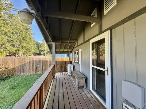 91566 Dolezal Lane Coos Bay OR 97420