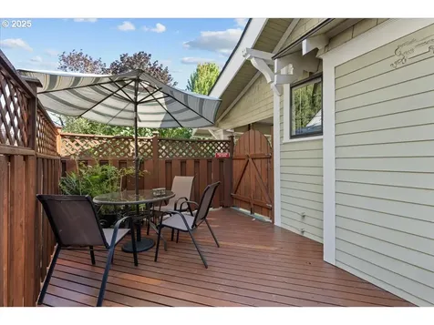 553 NE 43rd Avenue Portland OR 97213