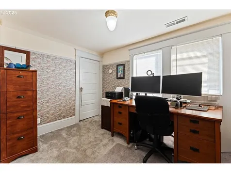 553 NE 43rd Avenue Portland OR 97213