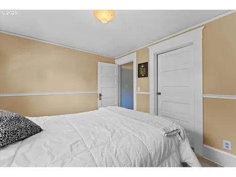 553 NE 43rd Avenue Portland OR 97213