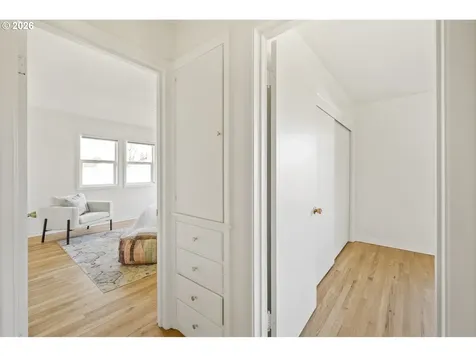 362 NE 9th Place Hillsboro OR 97124