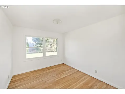 362 NE 9th Place Hillsboro OR 97124