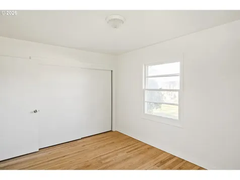 362 NE 9th Place Hillsboro OR 97124