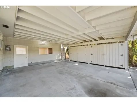 362 NE 9th Place Hillsboro OR 97124