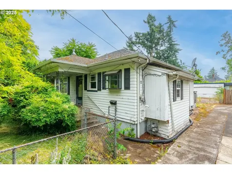 5339 SE 70th Avenue Portland OR 97206
