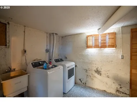 5339 SE 70th Avenue Portland OR 97206