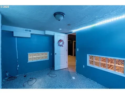 5339 SE 70th Avenue Portland OR 97206