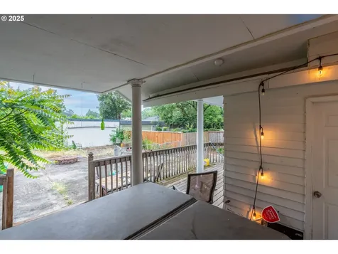 5339 SE 70th Avenue Portland OR 97206