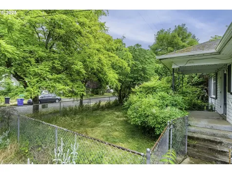 5339 SE 70th Avenue Portland OR 97206