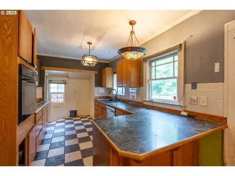 5339 SE 70th Avenue Portland OR 97206