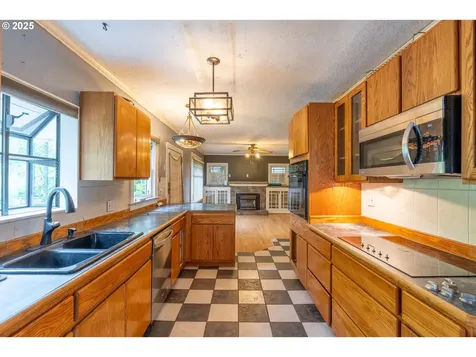 5339 SE 70th Avenue Portland OR 97206