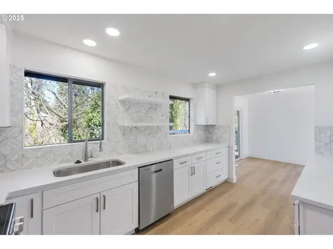 875 E 4th Street La Center WA 98629