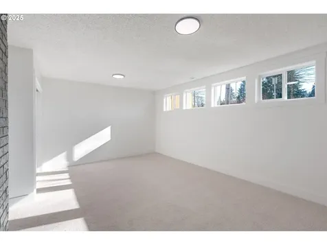 875 E 4th Street La Center WA 98629