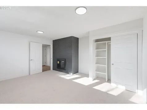 875 E 4th Street La Center WA 98629