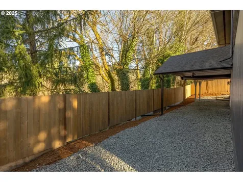 875 E 4th Street La Center WA 98629