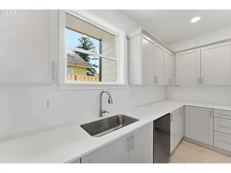 4752 N Vanderbilt Street Portland OR 97203