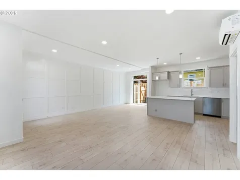 4752 N Vanderbilt Street Portland OR 97203