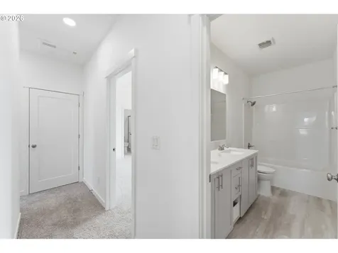 4752 N Vanderbilt Street Portland OR 97203