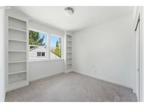4752 N Vanderbilt Street Portland OR 97203