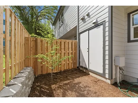 4752 N Vanderbilt Street Portland OR 97203