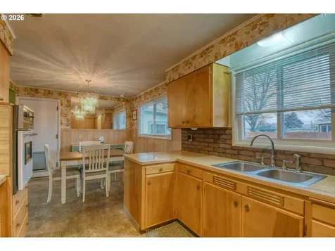 321 NE 42nd Street Pendleton OR 97801