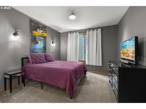 15562 SE Melinda Court Damascus OR 97089
