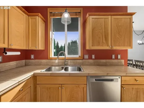 15562 SE Melinda Court Damascus OR 97089
