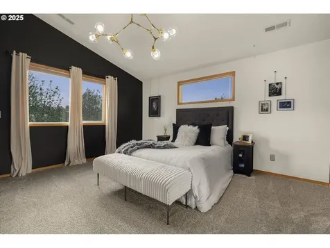 15562 SE Melinda Court Damascus OR 97089