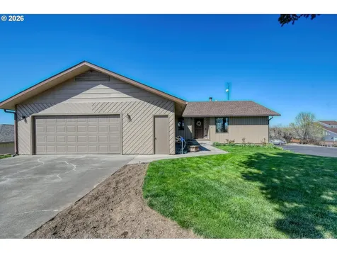 17 SE Kirk Avenue Pendleton OR 97801