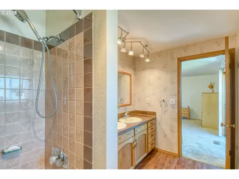 17 SE Kirk Avenue Pendleton OR 97801