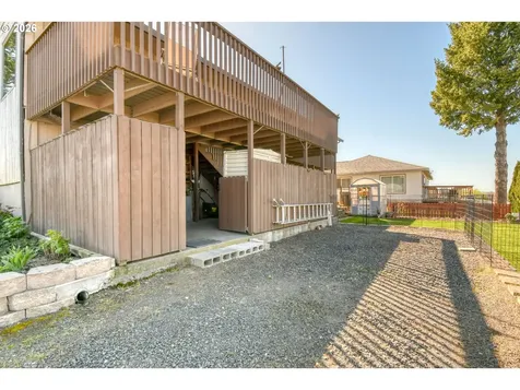 17 SE Kirk Avenue Pendleton OR 97801