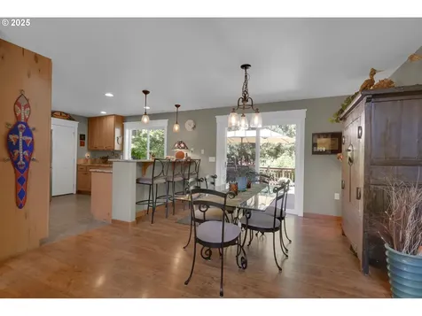 23859 Suttle Road Veneta OR 97487