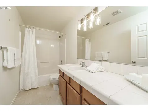 5608 NE 44th Street Vancouver WA 98661