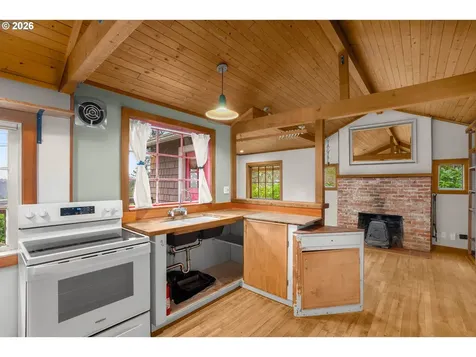 1408 Pine Street Lake Oswego OR 97034