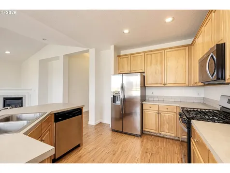 979 Burley Hill Drive NW Salem OR 97304