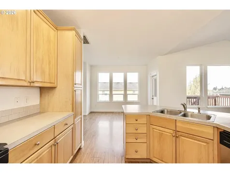 979 Burley Hill Drive NW Salem OR 97304