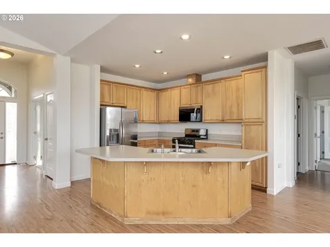 979 Burley Hill Drive NW Salem OR 97304