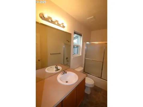 15999 SW 81st Place Portland OR 97224