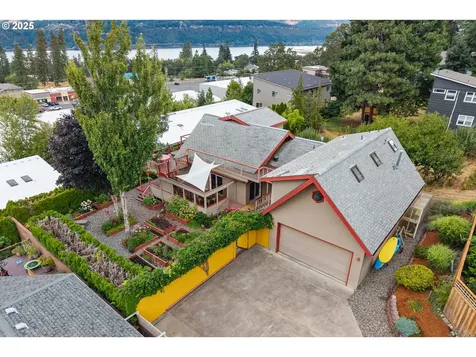 2230 Sherman Avenue Hood River OR 97031