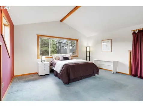 2230 Sherman Avenue Hood River OR 97031